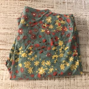 LuLaRoe Patterned Leggings